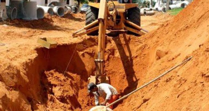 Em Edéia, governador Ronaldo Caiado vistoria obras da GO-320