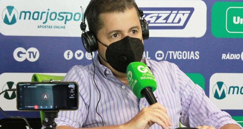 Presidente do Goiás se revolta e dispara contra FGF