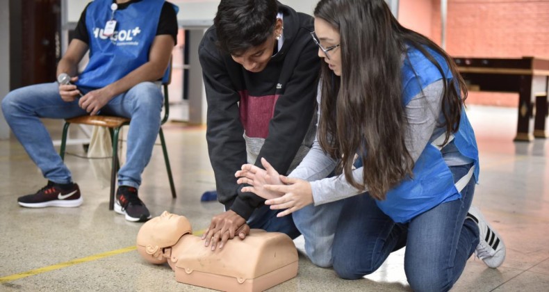 Hugol aborda saúde mental com estudantes de Escola Pública em Goiânia