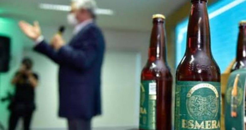 Caiado anuncia ampliação do Projeto da Cerveja de Mandioca e pequenos agricultores do muni