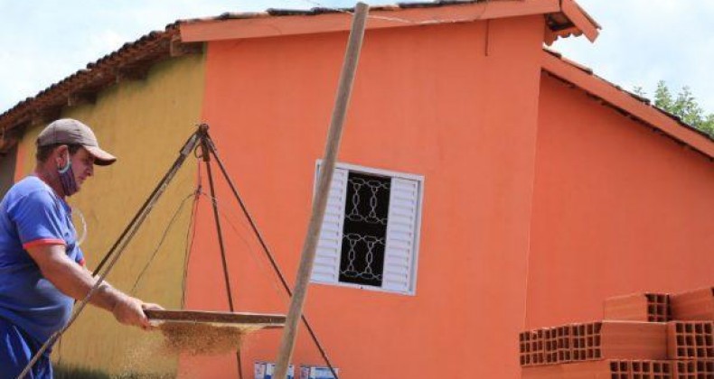 Goiás apresenta projeto habitacional premiado em videoconferência da Associação Brasileira
