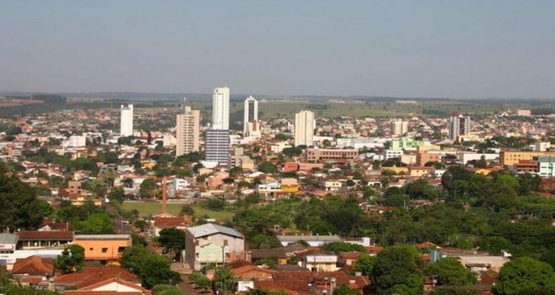Caiado visita Águas Lindas, Santo Antônio do Descoberto e Brasília