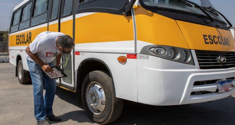 Para a segurança dos estudantes, Detran-GO realiza vistoria nos veículos do transporte