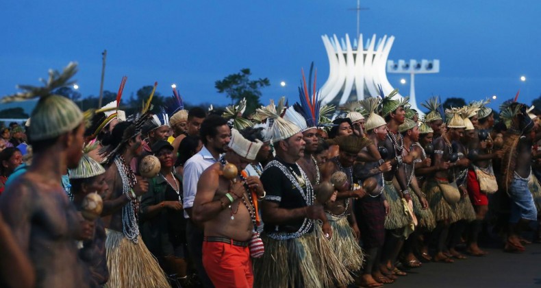 Aprovação de PL e MP retrocede direitos indígenas e mobilizações intensificam
